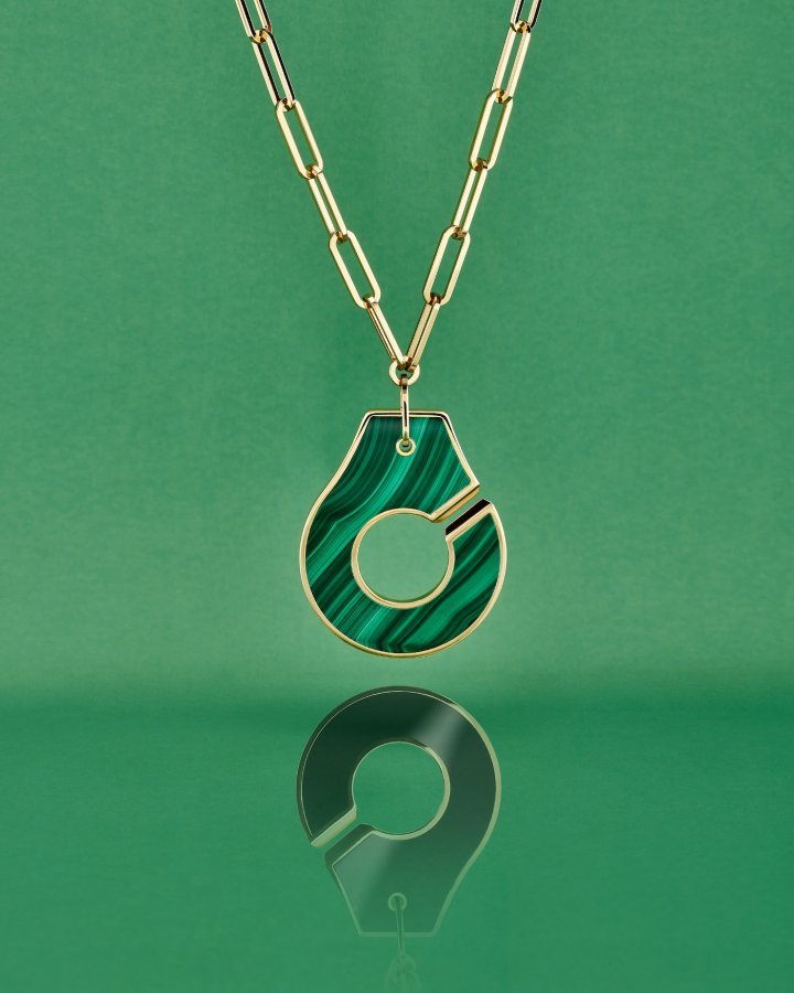 Menottes necklace in malachite