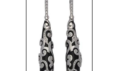 Ramon Barcelona introduced the Ebony collection