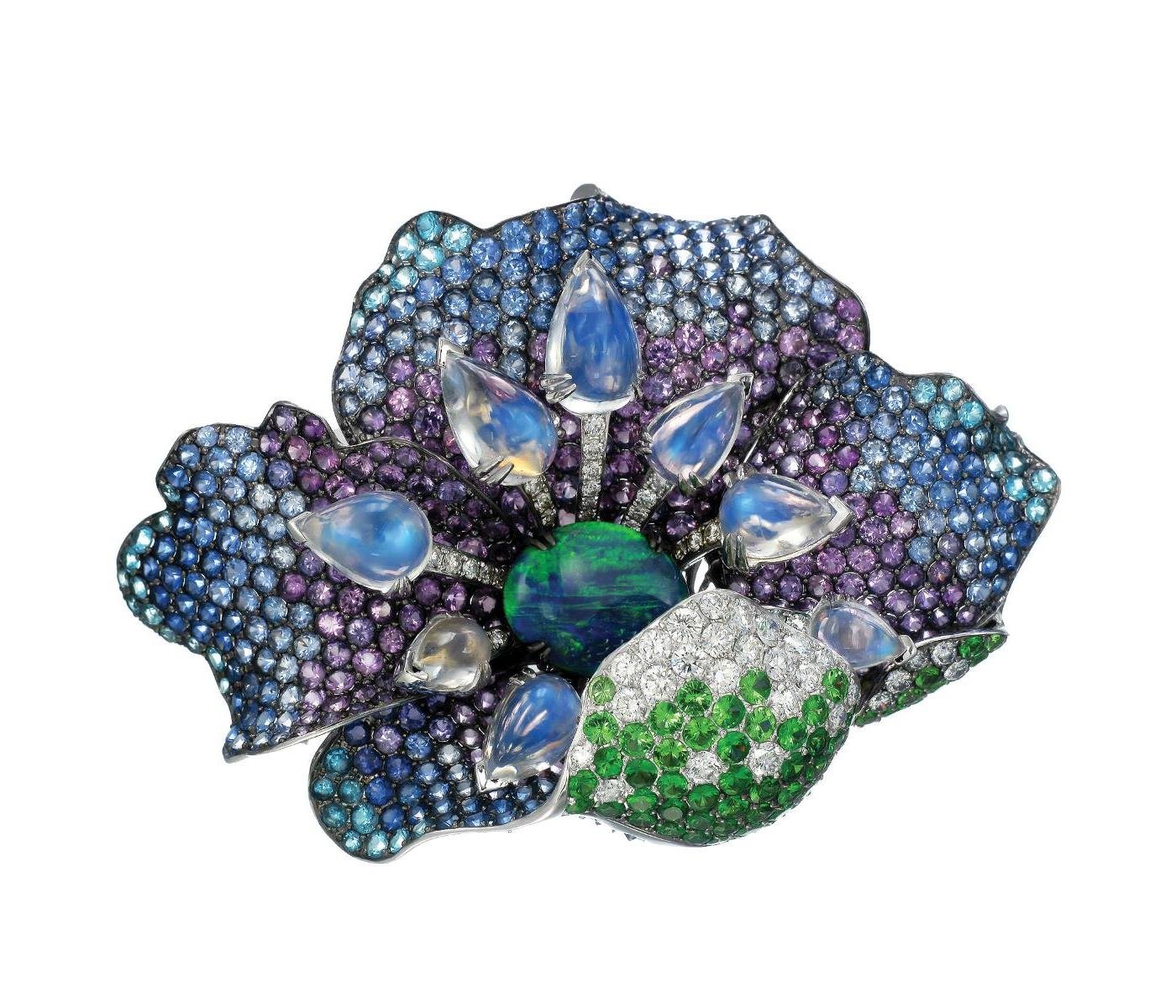 Brooch by Alessio Boschi