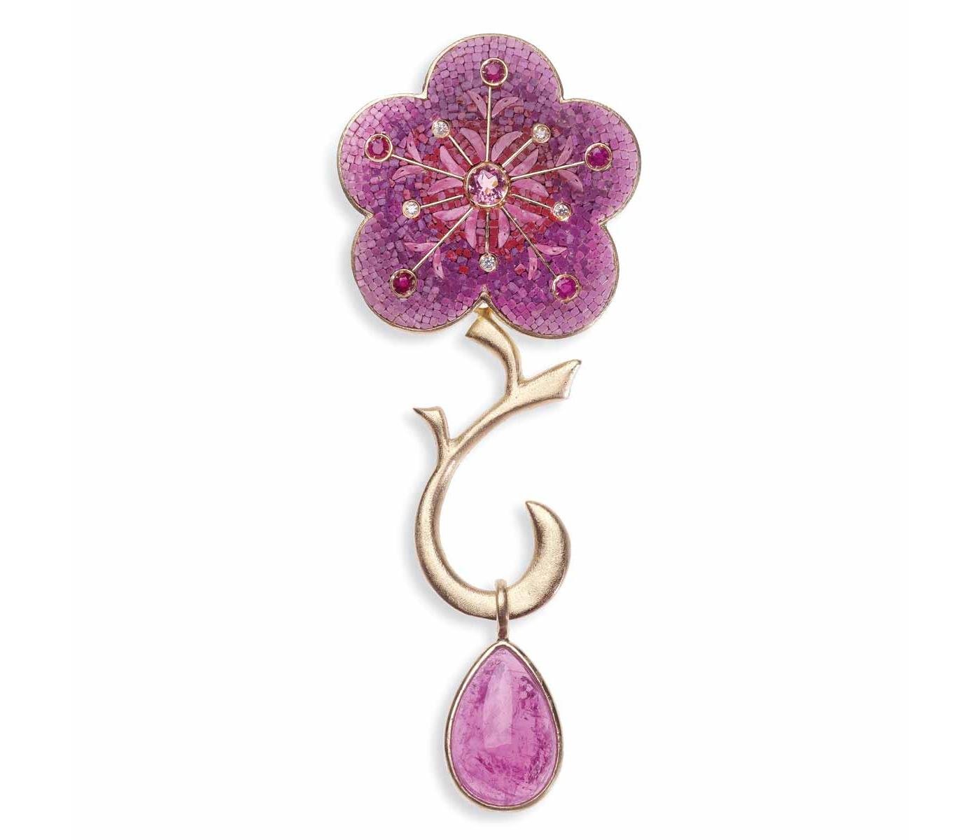 Pendant by Le Sibille