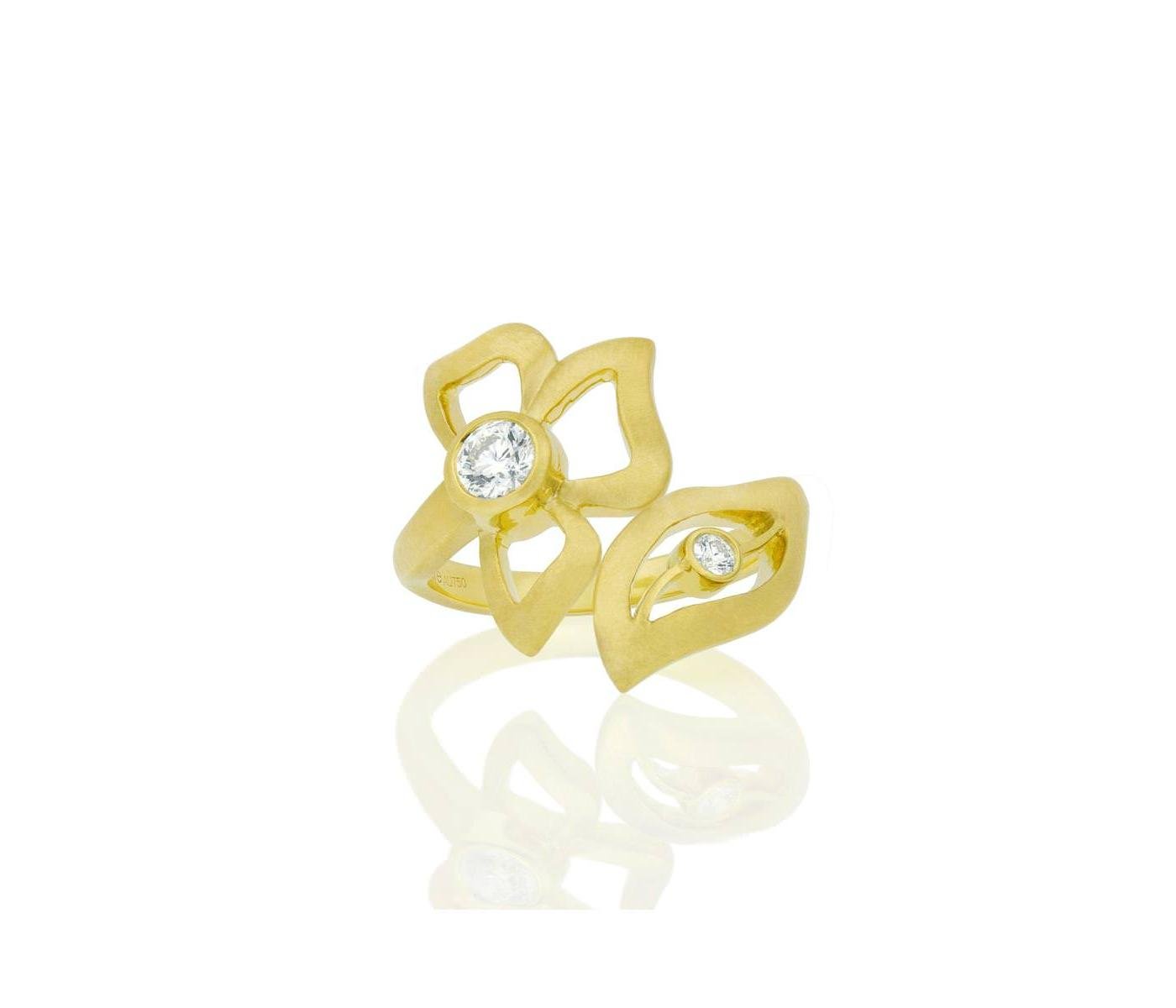 Ring by Carelle