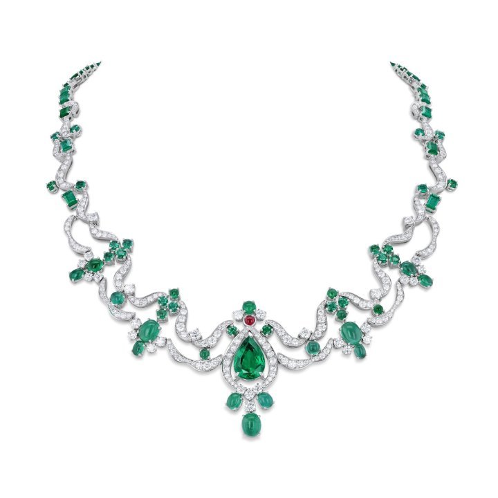 Dancing Dunes emerald and diamond necklace by Gübelin