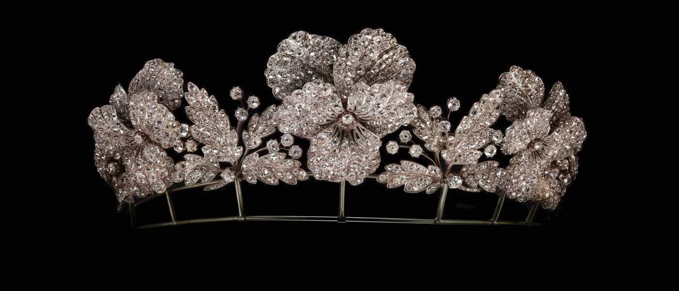 tiara chaumet high jewelry