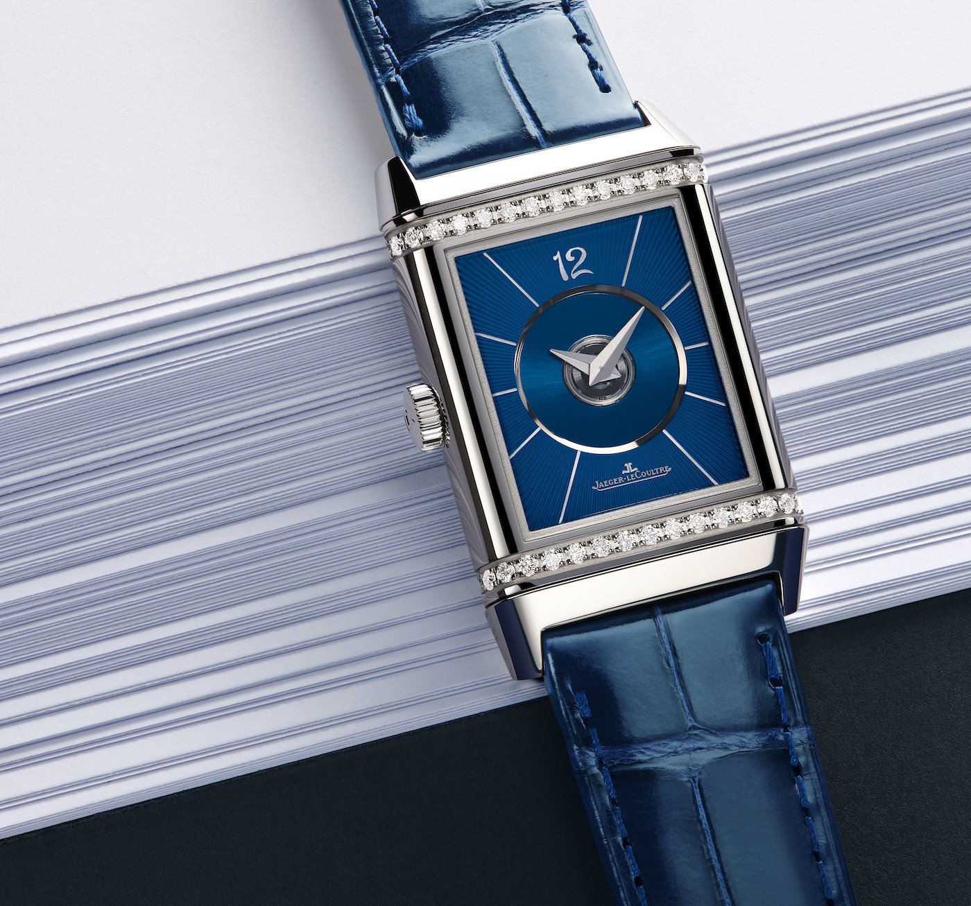 Jaeger-LeCoultre introduces the Reverso Duetto Medium