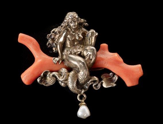 Karl Rothmüller (German, 1860-1930), Mermaid Brooch, c. 1900. Collection of Richard H. Driehaus. Photograph by John A. Faier, 2014