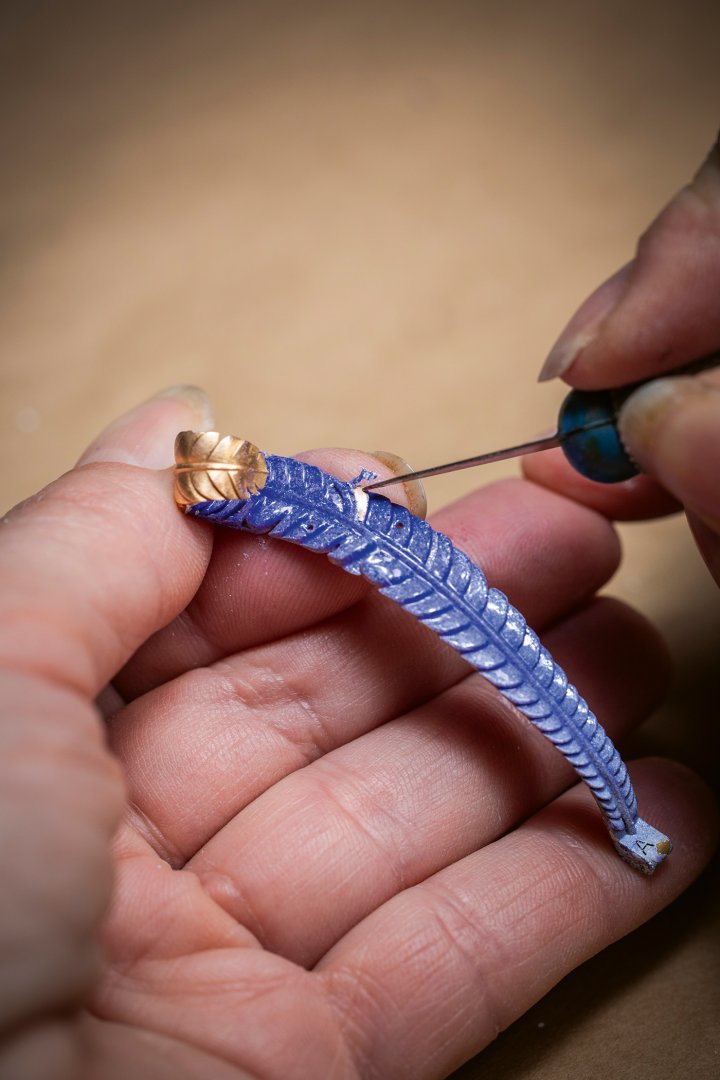 Removal of the rose gold flange.