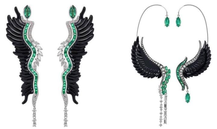 Set of Earrings, 18k white gold, white diamond, emeralds, onyx.
