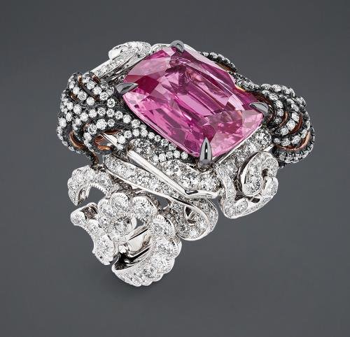 DIOR - “APPARTEMENTS DE MESDAMES MOULURE” RING