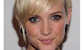  Adeler Jewellery worn by Ashlee Simpson