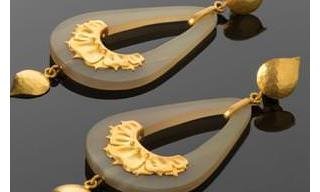 Lisa Black Jewellery - A unique and exotic luxury jewellery