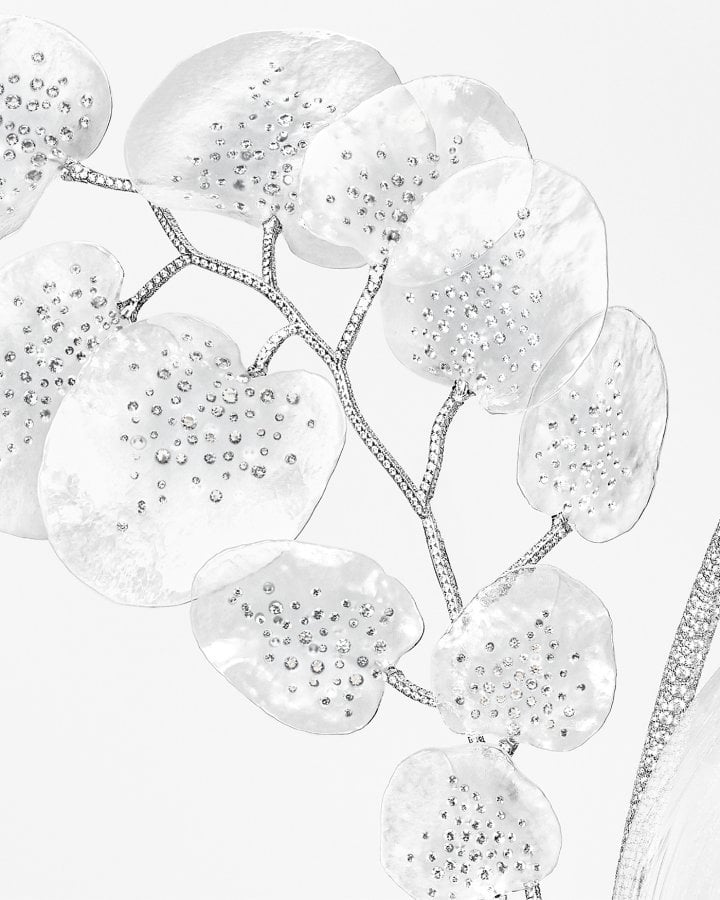Boucheron, close-up of the Eucalyptus branch in borosilicate with diamonds, Composition N° 6.