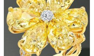 Rahaminov Diamonds unveil new fancy diamond floral rings