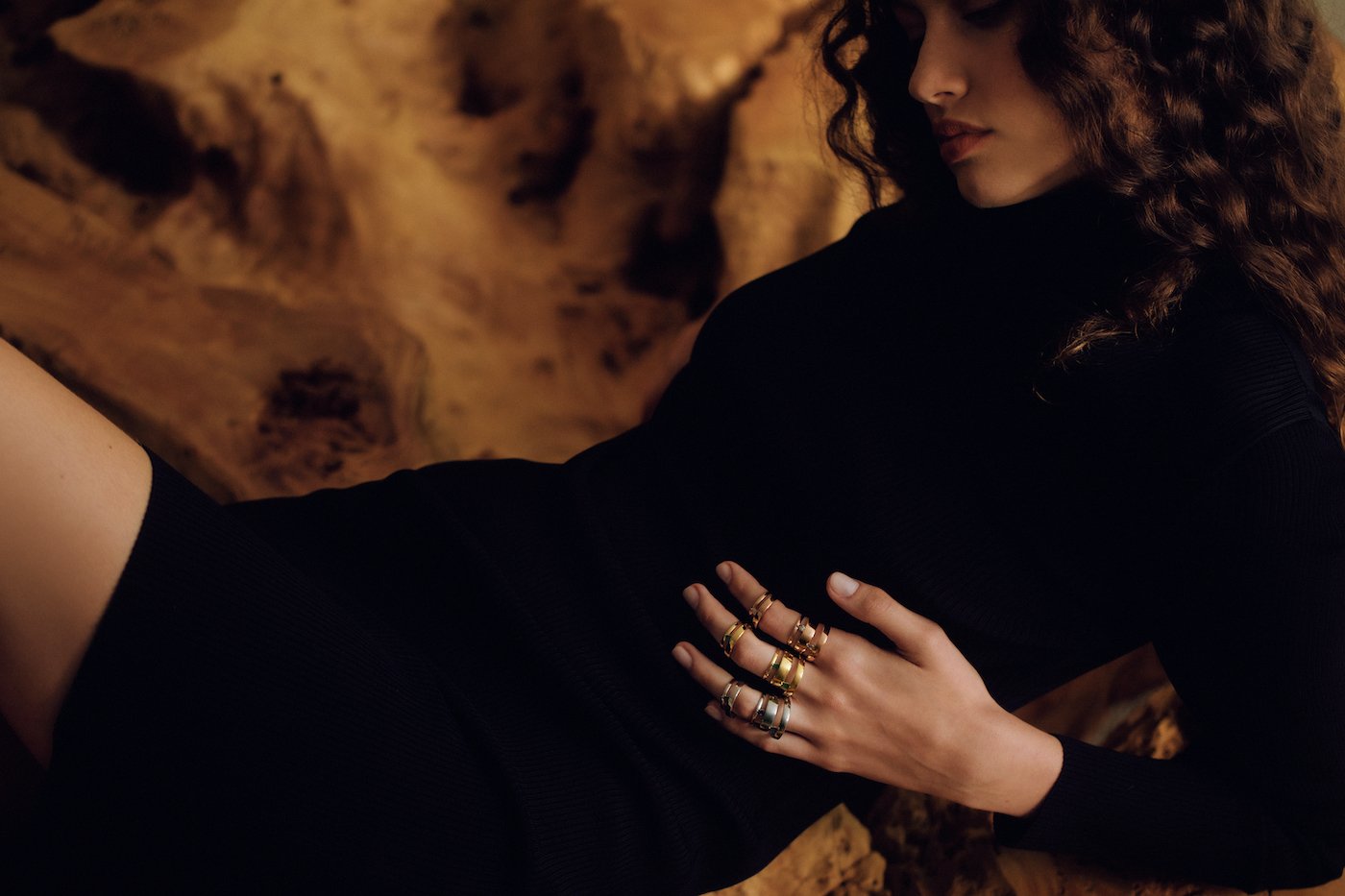 Epiphanie: jewellery dresses the body and the air