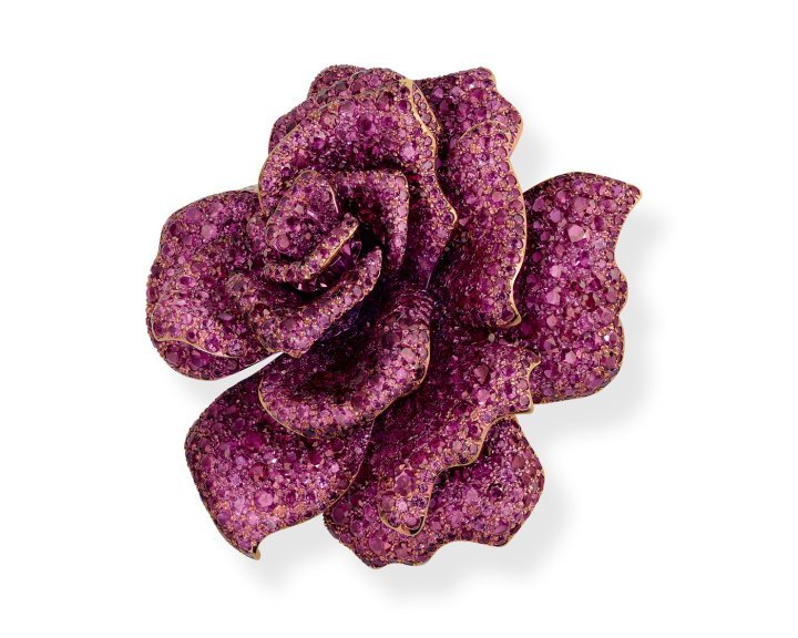 From the Chopard Red Carpet Collection 'Caroline's Universe', a rose, a peony and Byron, Caroline's Cavalier King Charles Spaniel