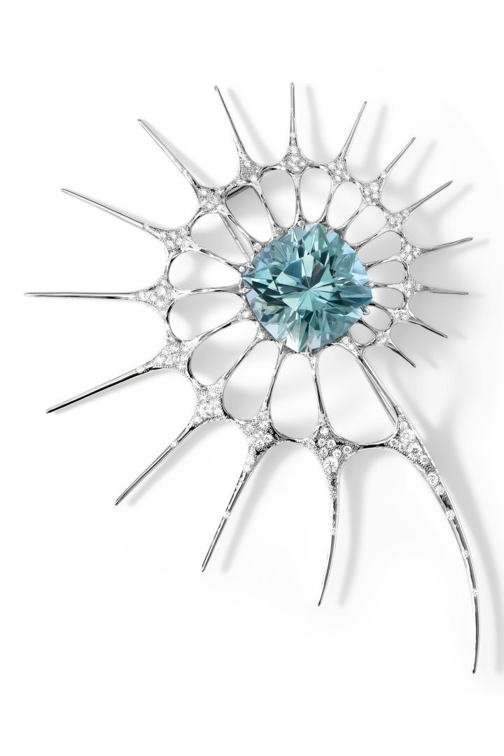 The Cristellaria Echinata brooch in recycled gold, set with a 100-carat blue-green topaz, is named after a planktonic Foraminifera.