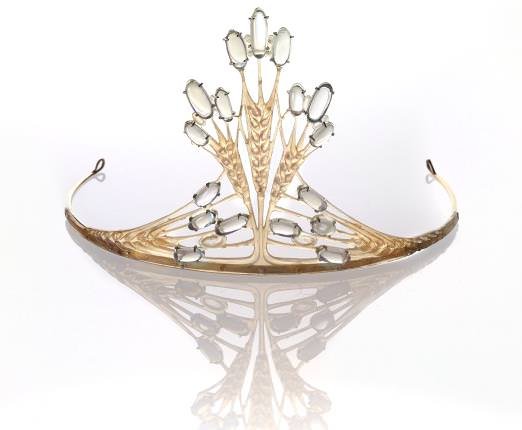 Frederick James Partridge (English, 1877-1942) for Liberty & Co. (English, established 1875), Tiara with Corn Design, c. 1900. Collection of Richard H. Driehaus. Photograph by John A. Faier, 2014