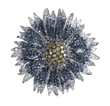 “Flamboyance” sapphire and diamond floral brooch in 18K 