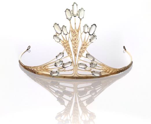 Frederick James Partridge (English, 1877-1942) for Liberty & Co. (English, established 1875), Tiara with Corn Design, c. 1900. Collection of Richard H. Driehaus. Photograph by John A. Faier, 2014
