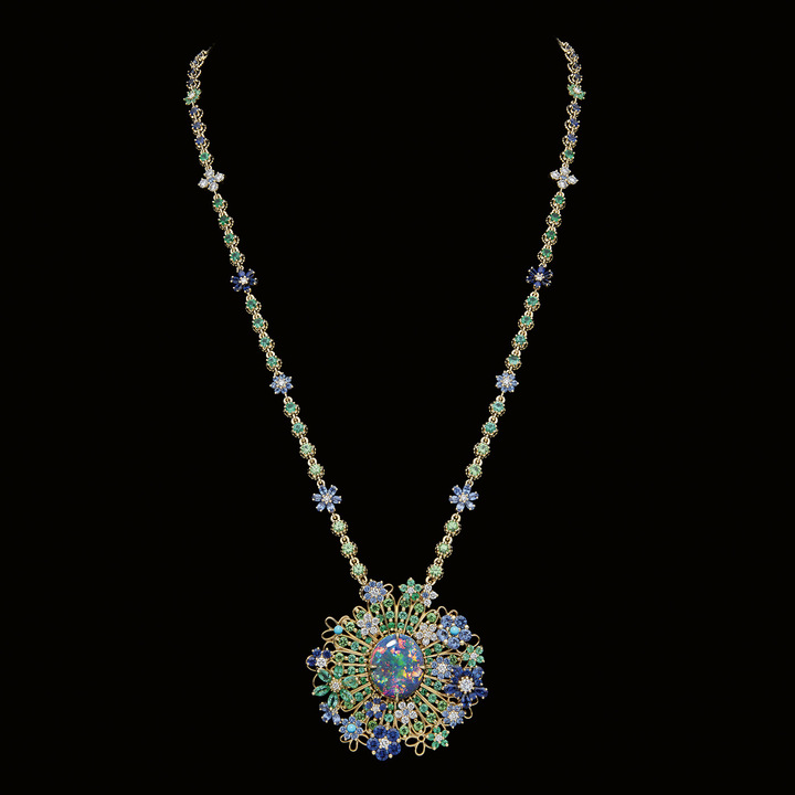 Dior Milly Dentelle necklace, yellow gold, diamonds, black opal, sapphires, emeralds, tsavorite garnets and turquoises.